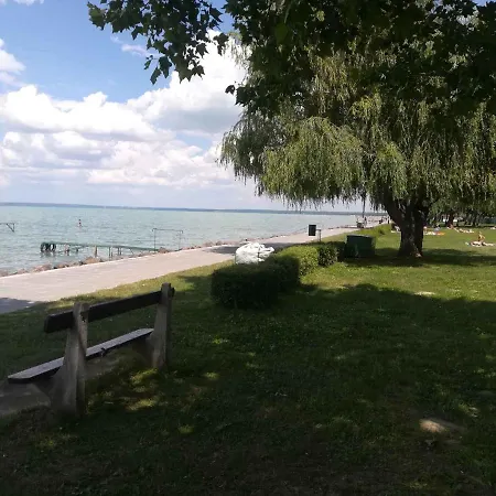 Hébergement de vacances In - Balaton 19703 *